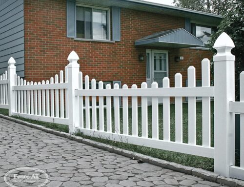 What type of fence works best for small yards?