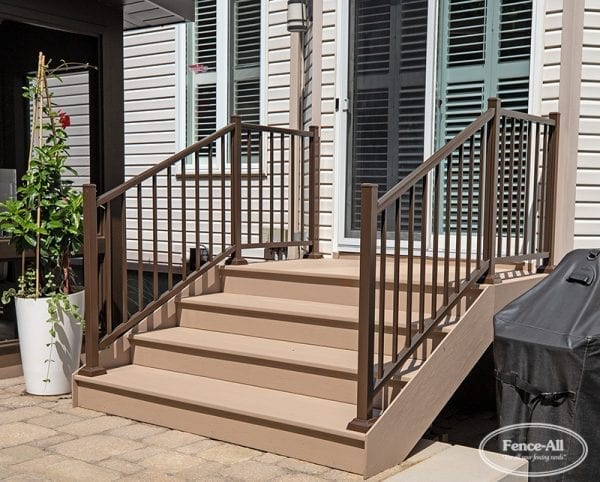 standard aluminum railing (dark brown)