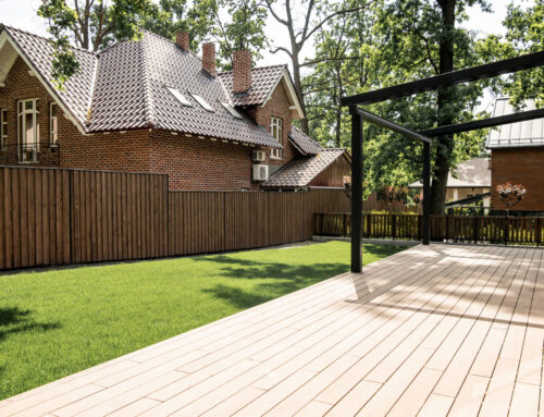 What Happens During a Fence or Deck Installation? A Look Behind the Build